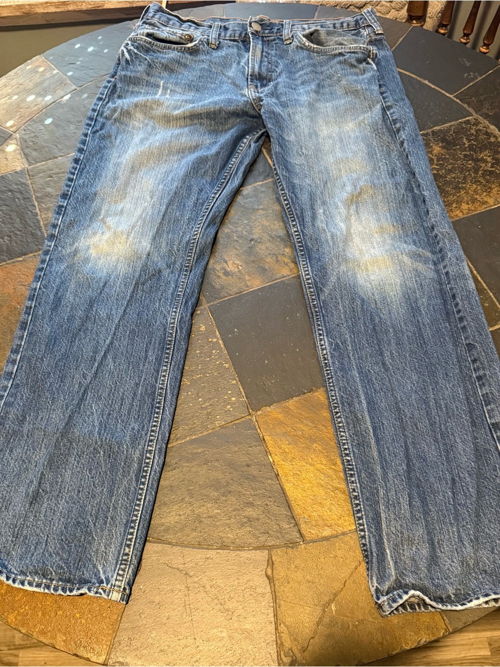 Bullhead Men's Faded Blue Straight Jeans